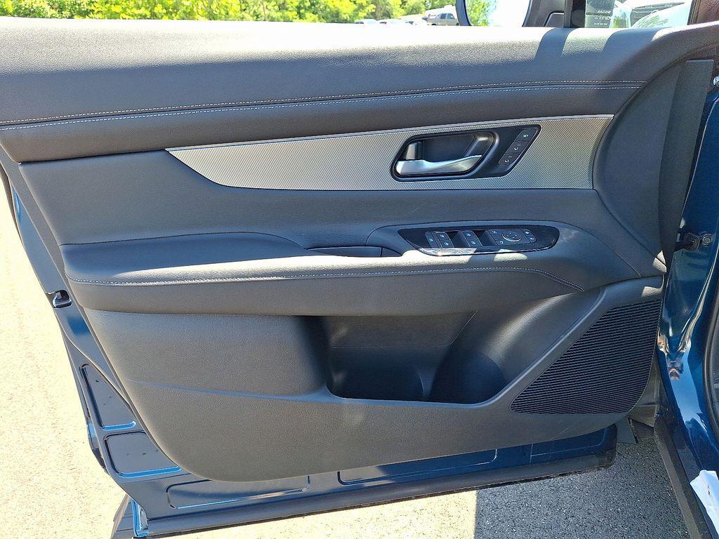 new 2025 Nissan Murano car, priced at $46,176