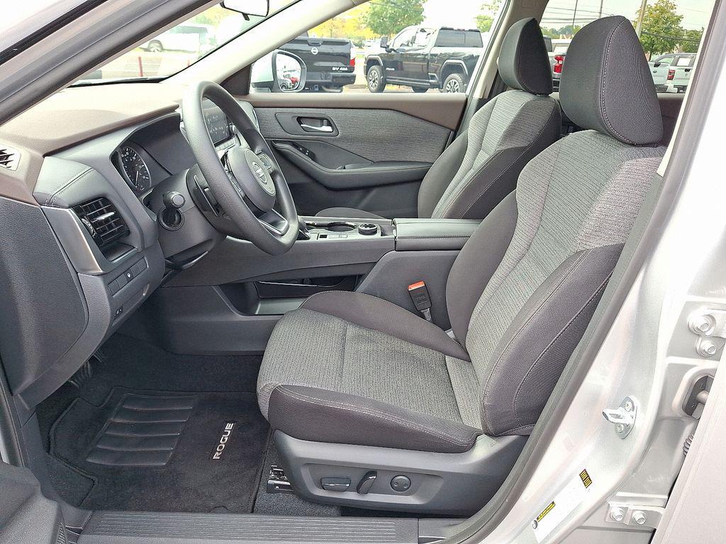 used 2021 Nissan Rogue car, priced at $23,999