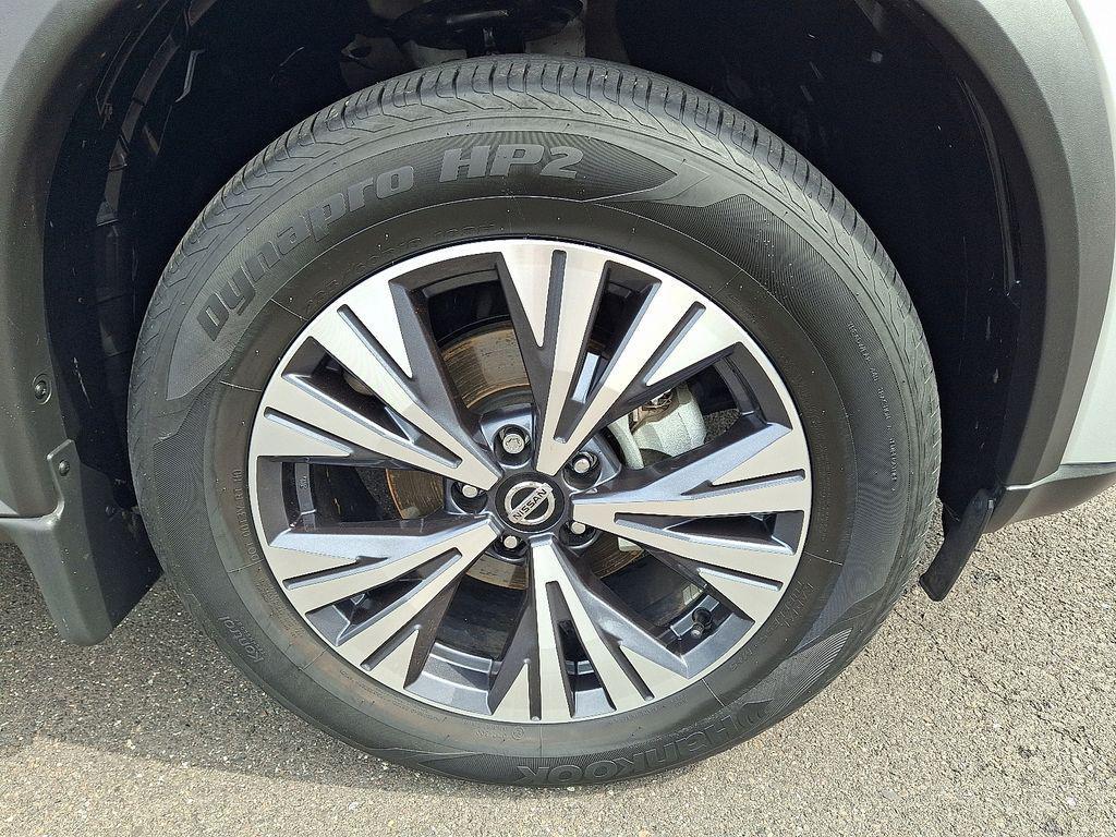 used 2021 Nissan Rogue car, priced at $23,999