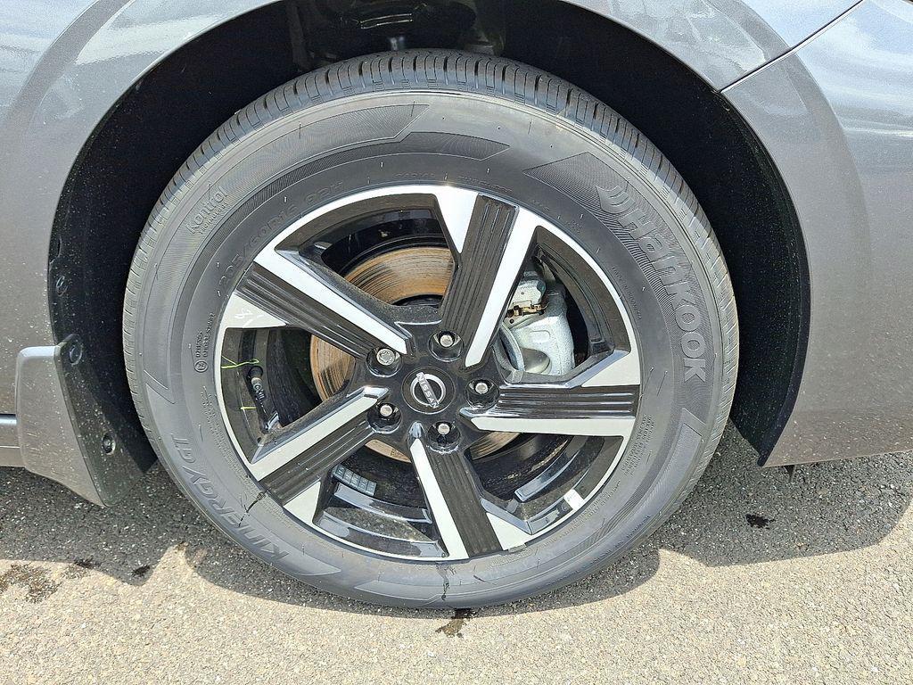 new 2025 Nissan Sentra car, priced at $24,005