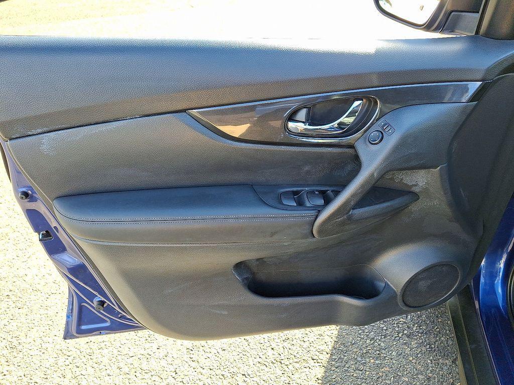 used 2018 Nissan Rogue car, priced at $17,370