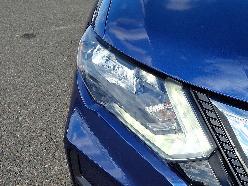 used 2018 Nissan Rogue car, priced at $17,370