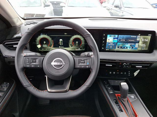 new 2025 Nissan Kicks car, priced at $29,935