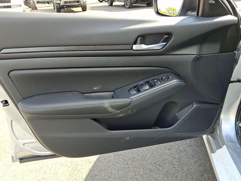 new 2025 Nissan Altima car, priced at $27,665