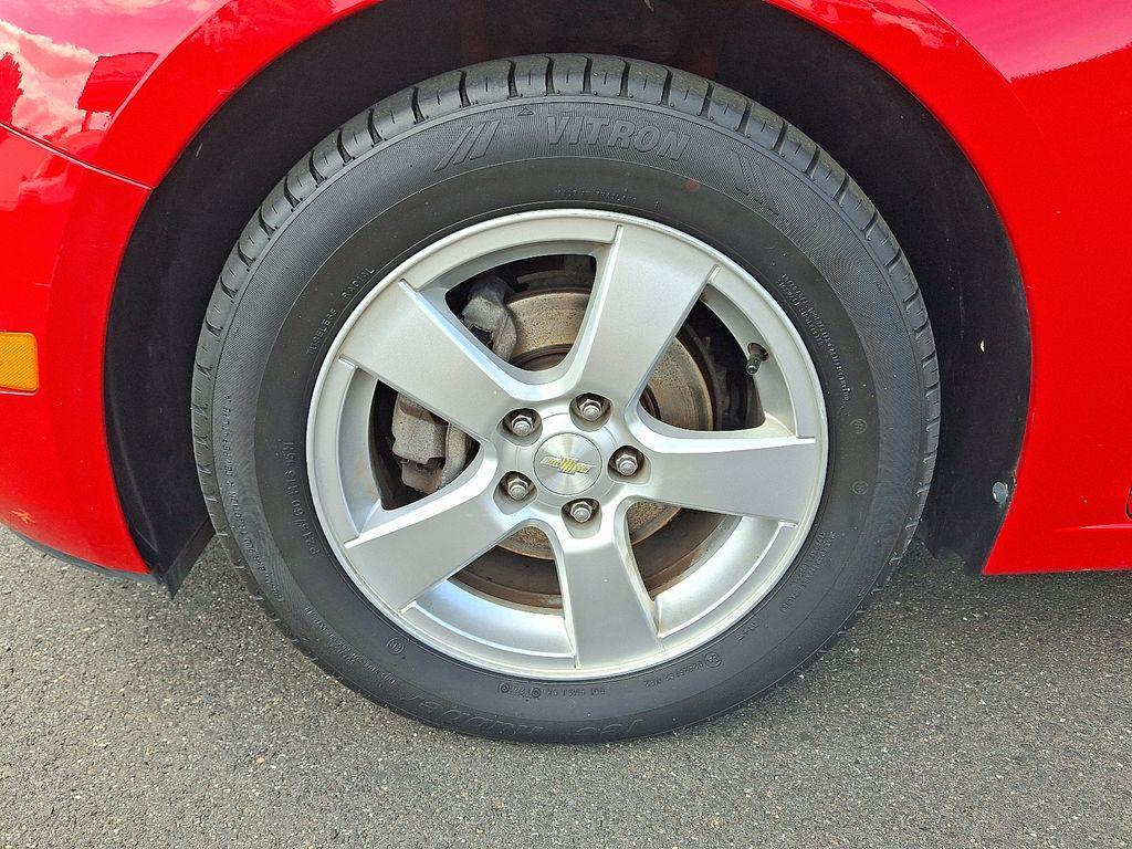 used 2015 Chevrolet Cruze car, priced at $9,625