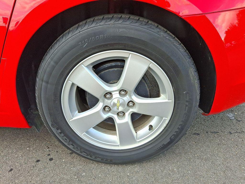 used 2015 Chevrolet Cruze car, priced at $9,625