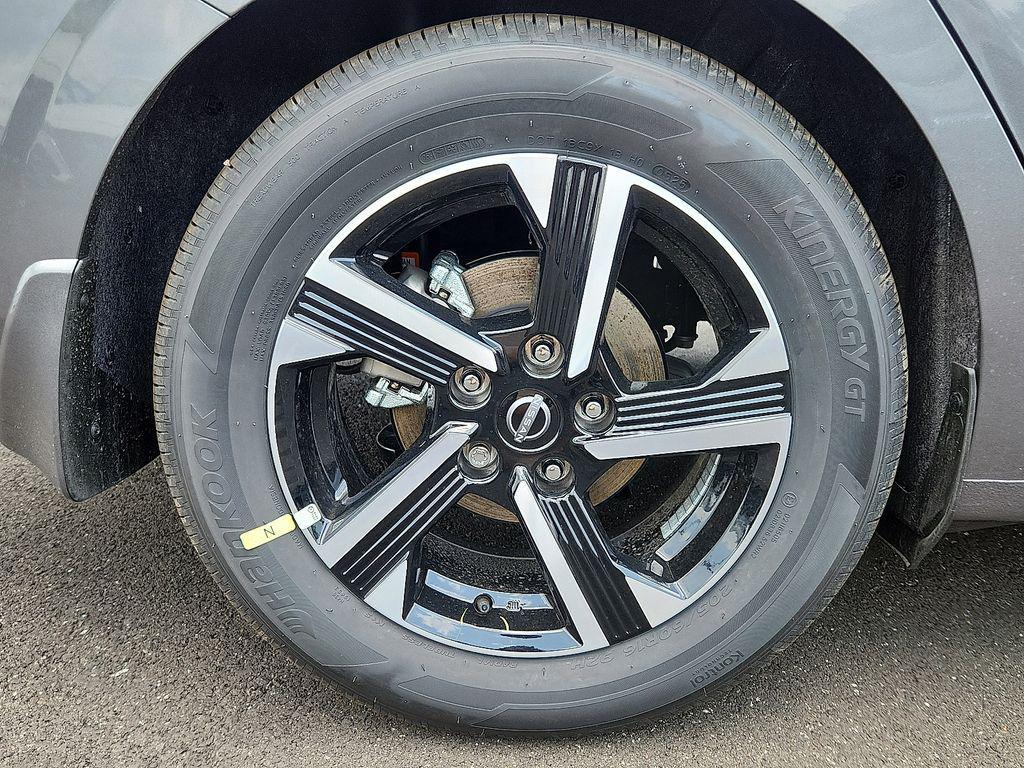 new 2025 Nissan Sentra car, priced at $24,295
