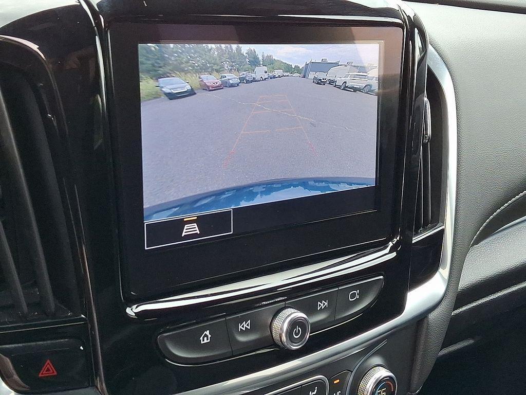used 2023 Chevrolet Traverse car, priced at $31,990
