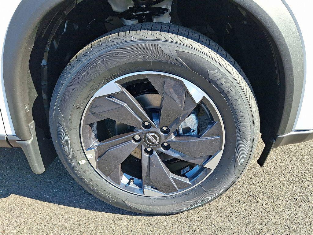 new 2026 Nissan Rogue car, priced at $30,050