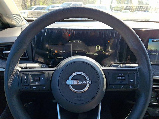 new 2025 Nissan Kicks car, priced at $29,540