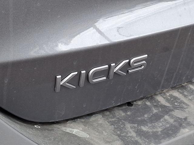 new 2025 Nissan Kicks car, priced at $29,020