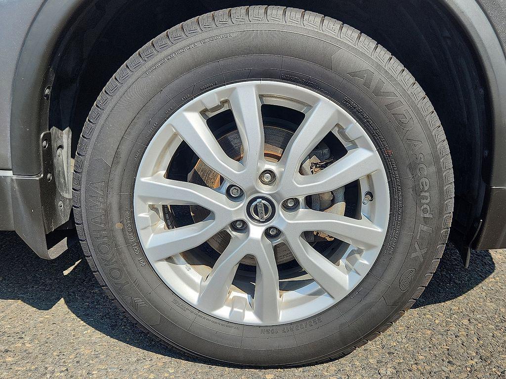 used 2019 Nissan Rogue car, priced at $17,908