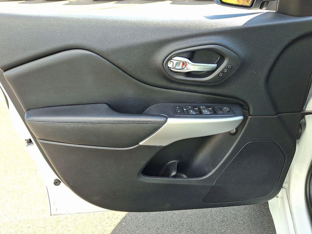 used 2017 Jeep Cherokee car, priced at $17,505