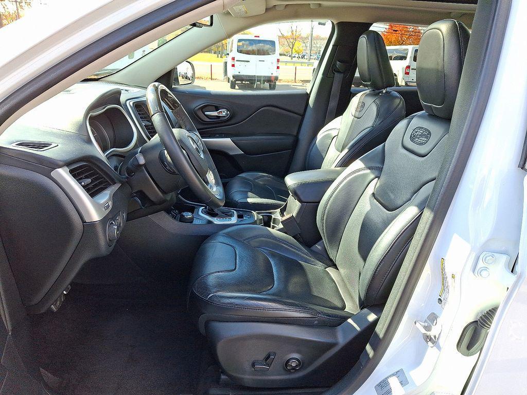 used 2017 Jeep Cherokee car, priced at $17,505