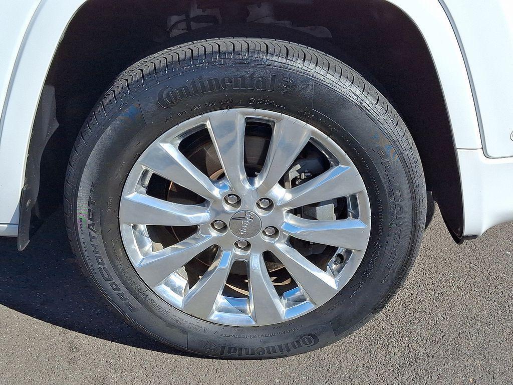 used 2017 Jeep Cherokee car, priced at $17,505