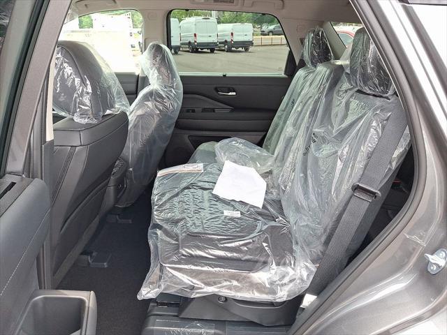 new 2025 Nissan Pathfinder car, priced at $46,845