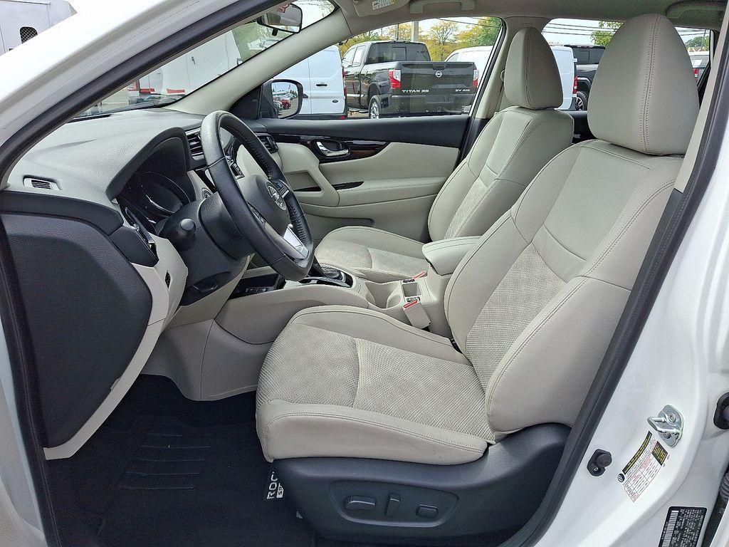 used 2022 Nissan Rogue Sport car, priced at $24,400