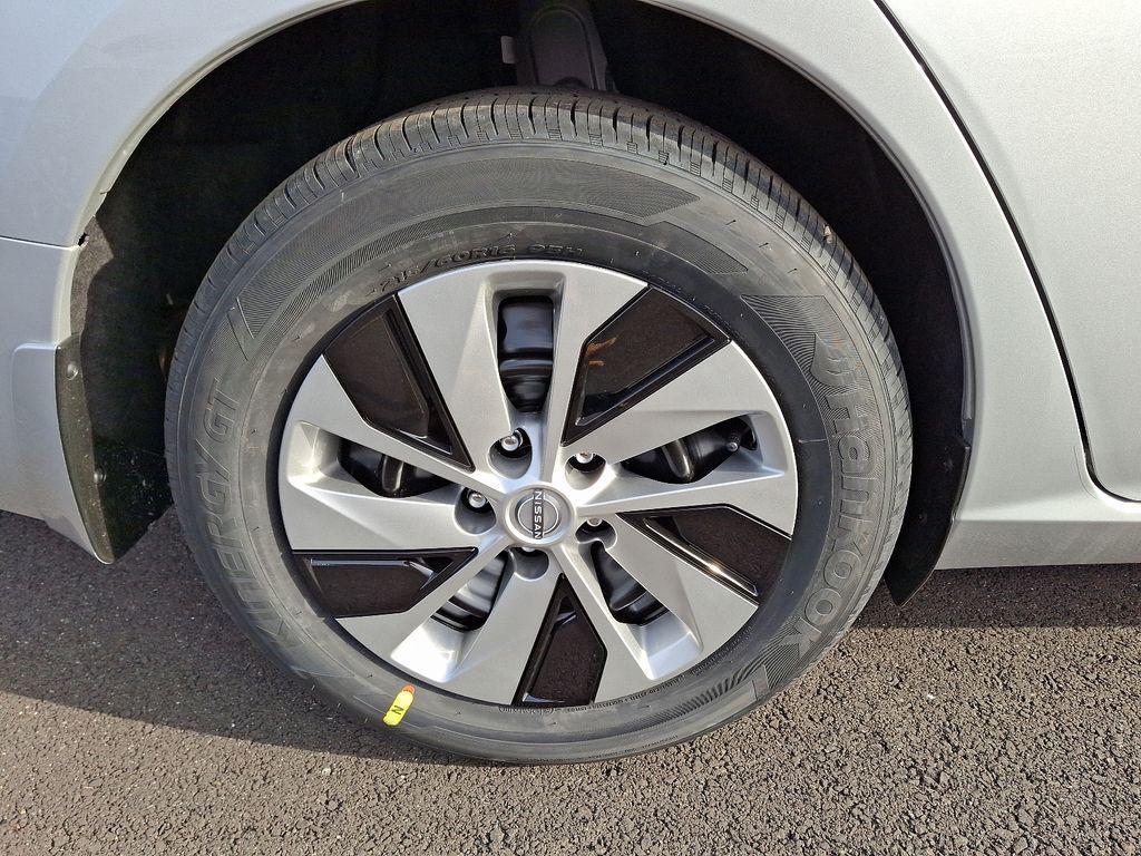 new 2025 Nissan Altima car, priced at $26,250