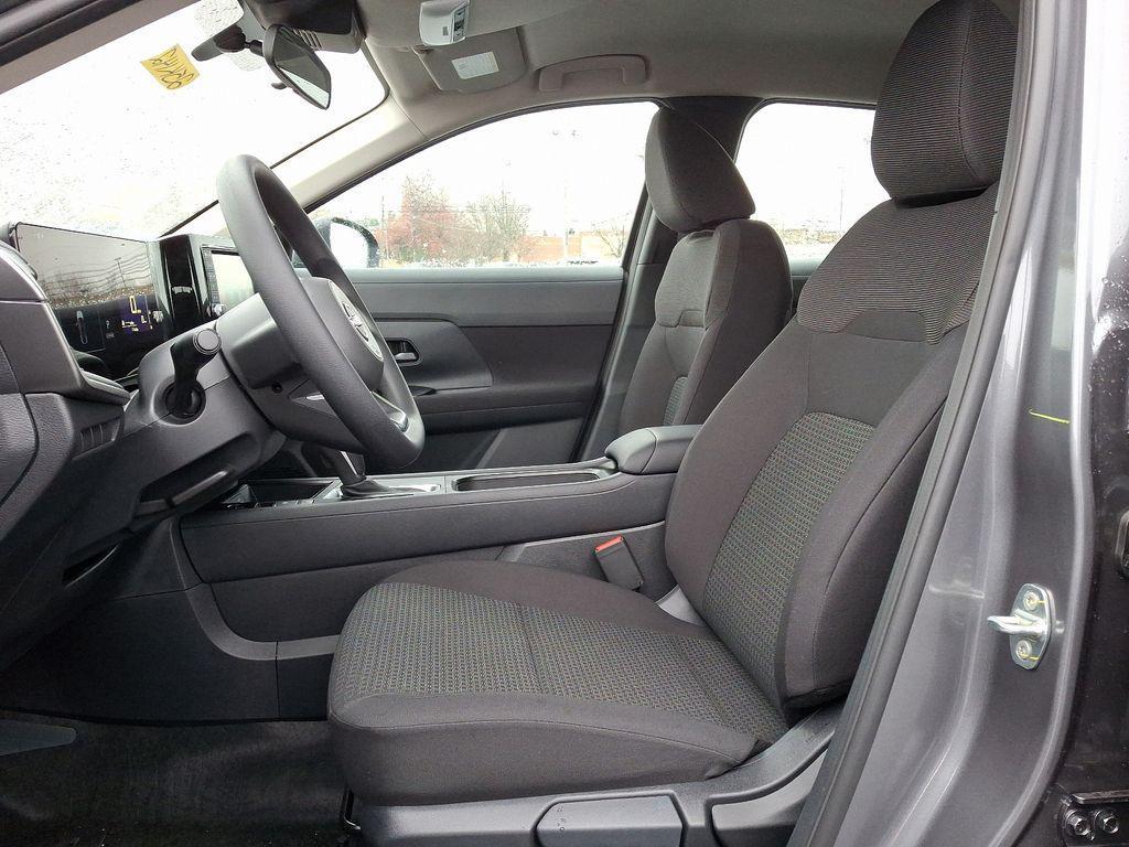new 2025 Nissan Kicks car, priced at $24,935