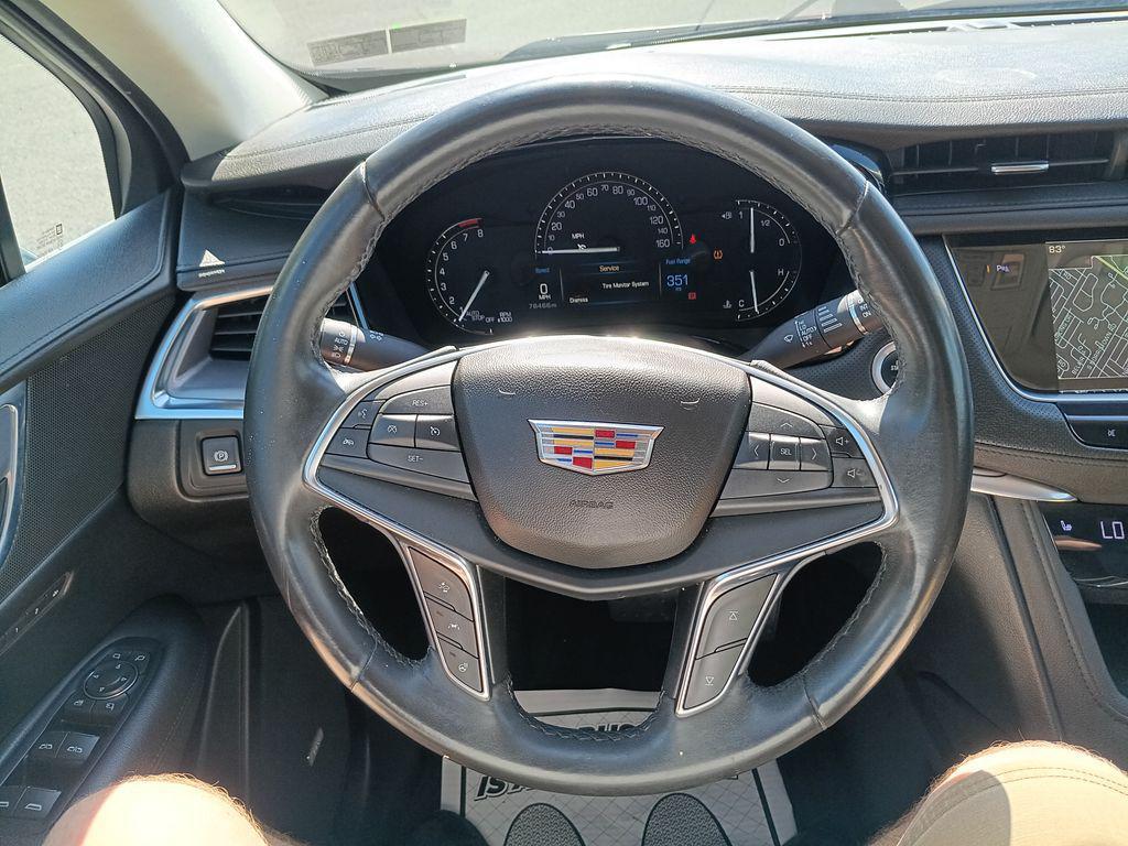 used 2018 Cadillac XT5 car, priced at $20,227