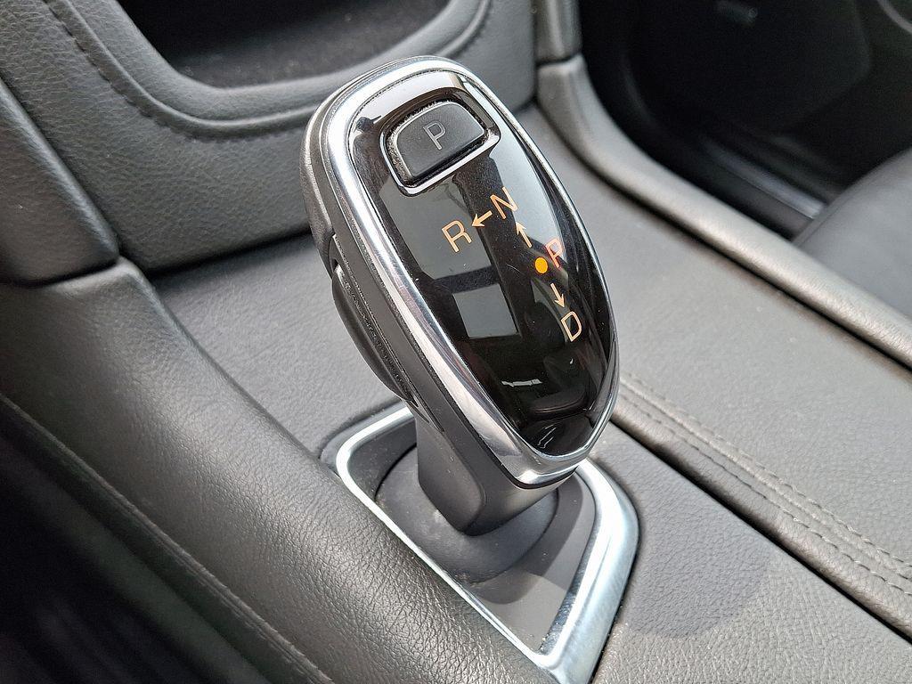 used 2018 Cadillac XT5 car, priced at $17,000