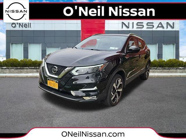 used 2021 Nissan Rogue Sport car, priced at $25,700