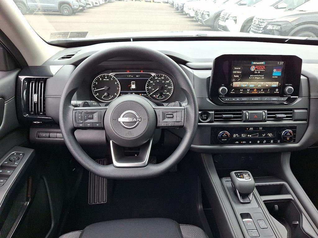 new 2025 Nissan Pathfinder car, priced at $33,360