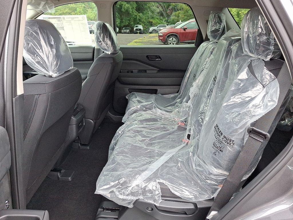 new 2025 Nissan Pathfinder car, priced at $33,360