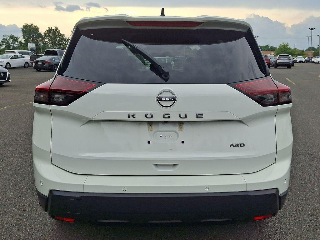 used 2024 Nissan Rogue car, priced at $23,779