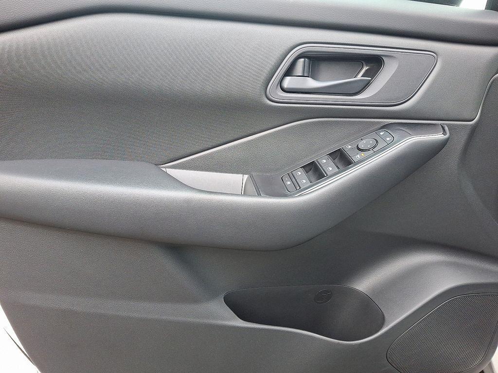 used 2024 Nissan Rogue car, priced at $23,779