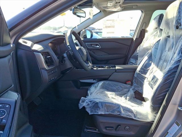new 2025 Nissan Rogue car, priced at $40,325