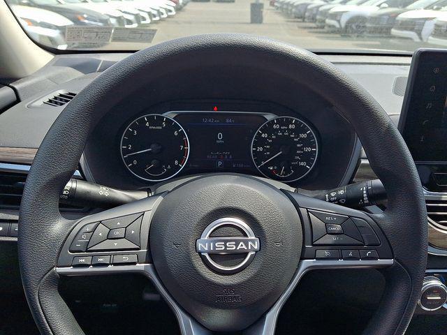 new 2025 Nissan Altima car, priced at $29,291