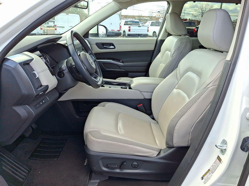 used 2023 Nissan Pathfinder car, priced at $34,990