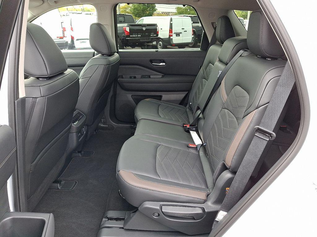 used 2025 Nissan Pathfinder car, priced at $45,900