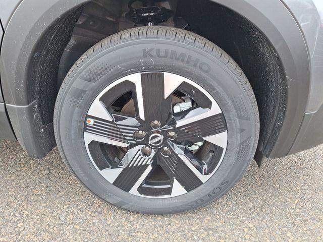 new 2025 Nissan Kicks car, priced at $26,310