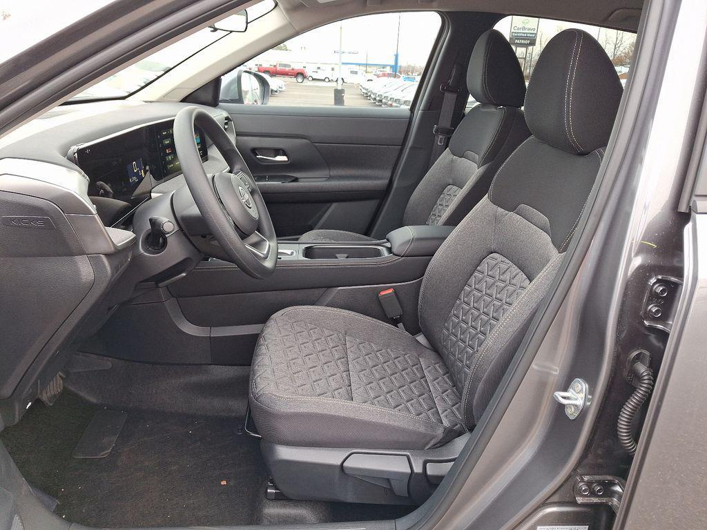 new 2025 Nissan Kicks car, priced at $25,410