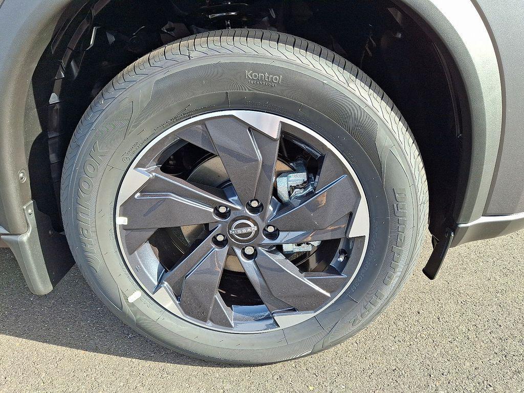 new 2026 Nissan Rogue car, priced at $32,600