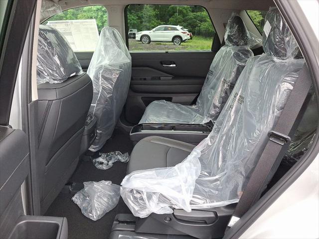 new 2025 Nissan Pathfinder car, priced at $45,487
