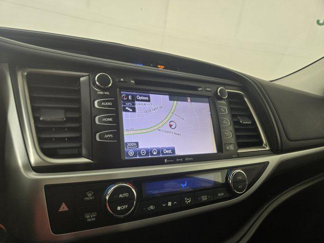 used 2018 Toyota Highlander car, priced at $22,900
