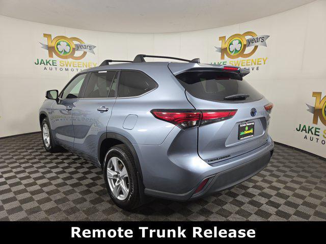 used 2023 Toyota Highlander Hybrid car, priced at $35,900