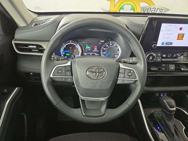 used 2023 Toyota Highlander Hybrid car, priced at $35,900