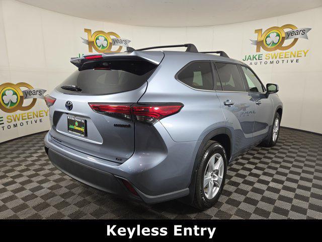 used 2023 Toyota Highlander Hybrid car, priced at $35,900