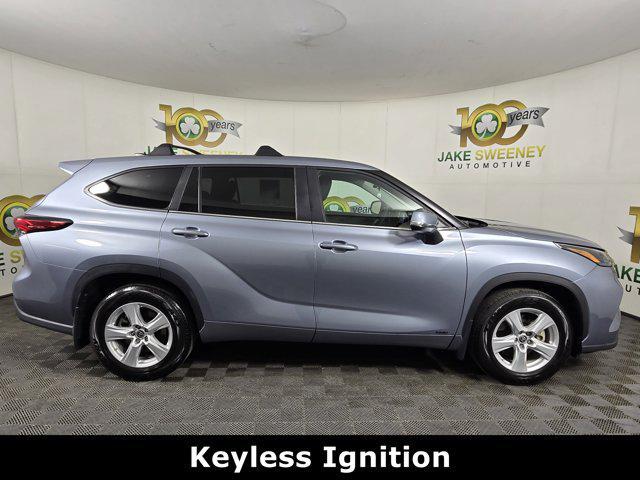 used 2023 Toyota Highlander Hybrid car, priced at $35,900