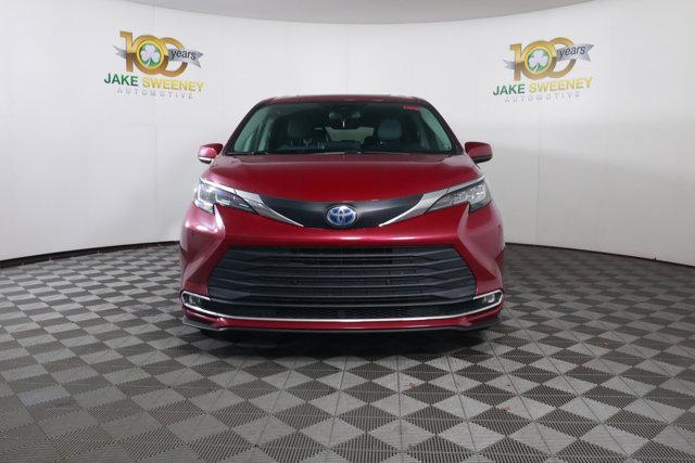 used 2021 Toyota Sienna car, priced at $41,900