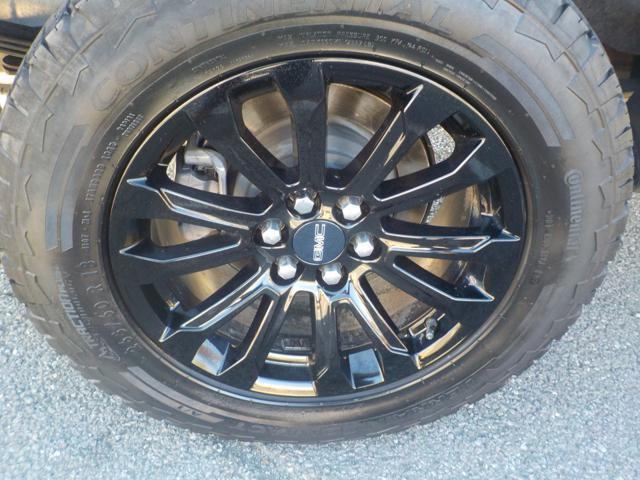 used 2021 GMC Canyon car, priced at $15,999