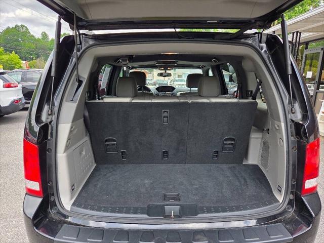 used 2015 Honda Pilot car, priced at $17,800