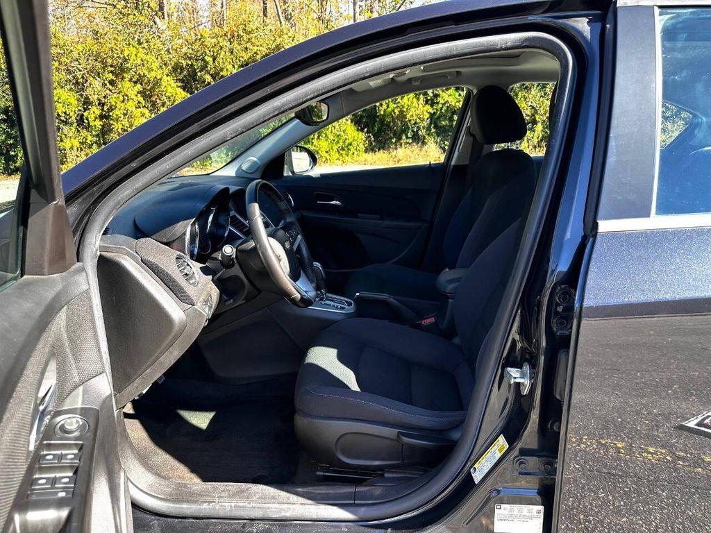 used 2014 Chevrolet Cruze car, priced at $9,500