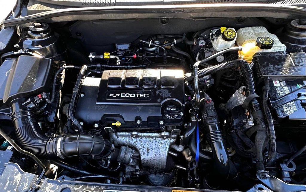 used 2014 Chevrolet Cruze car, priced at $9,500