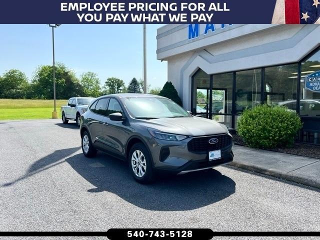 new 2025 Ford Escape car, priced at $31,581