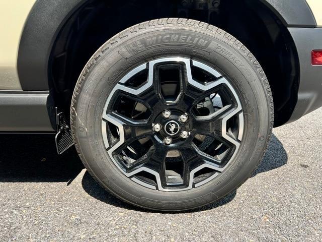 new 2025 Ford Bronco Sport car, priced at $38,124